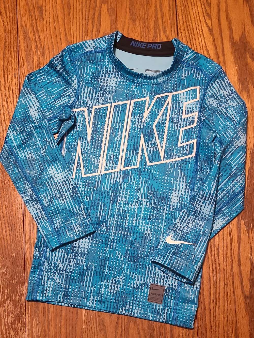 Nike Blue  Long-Sleeve Compression Shirt - Boy's Small